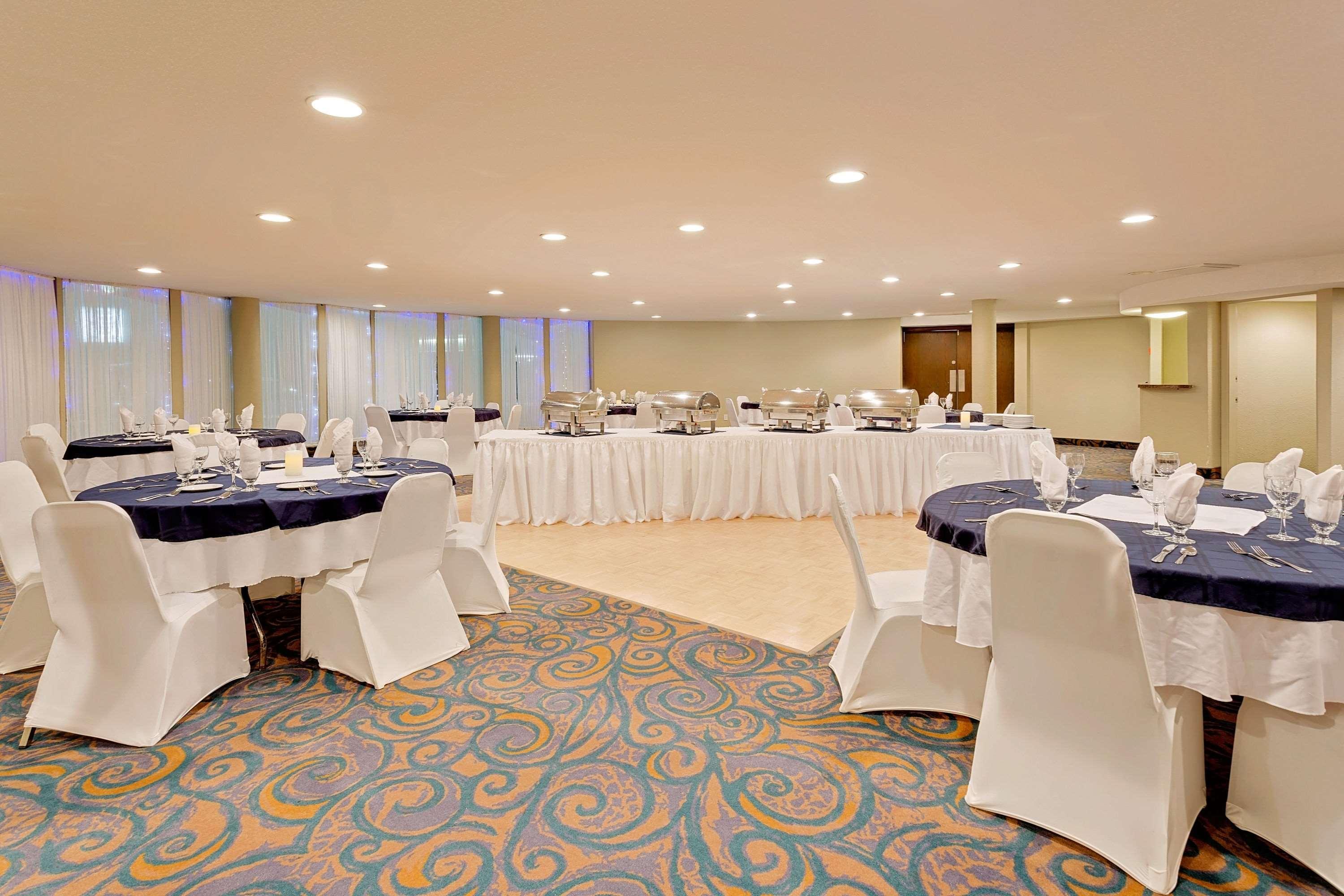 Ramada By Wyndham Kamloops Hotel Luaran gambar
