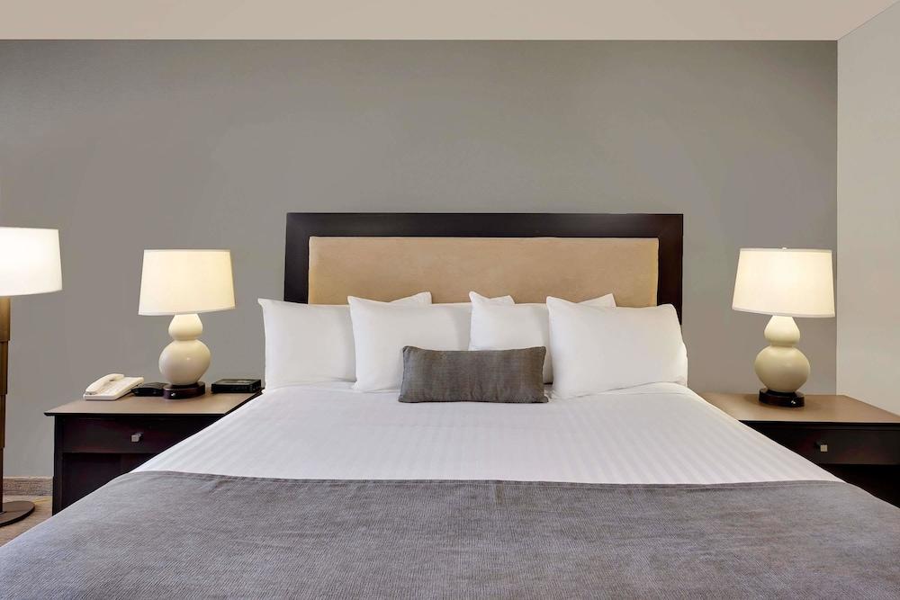 Ramada By Wyndham Kamloops Hotel Luaran gambar