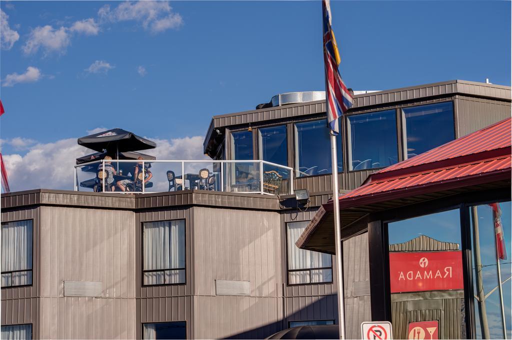 Ramada By Wyndham Kamloops Hotel Luaran gambar